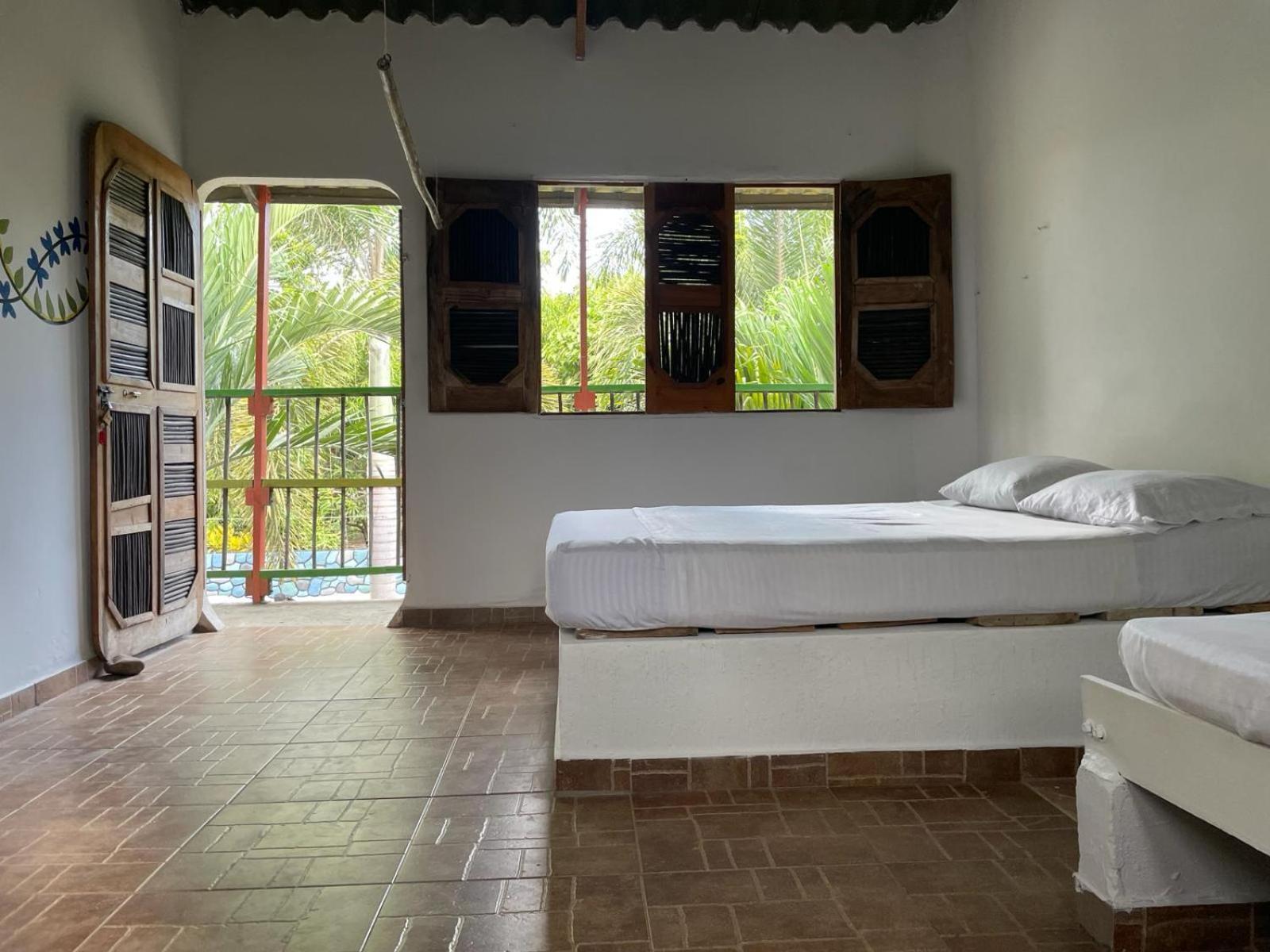 Hostal Luz De Luna Palomino Esterno foto